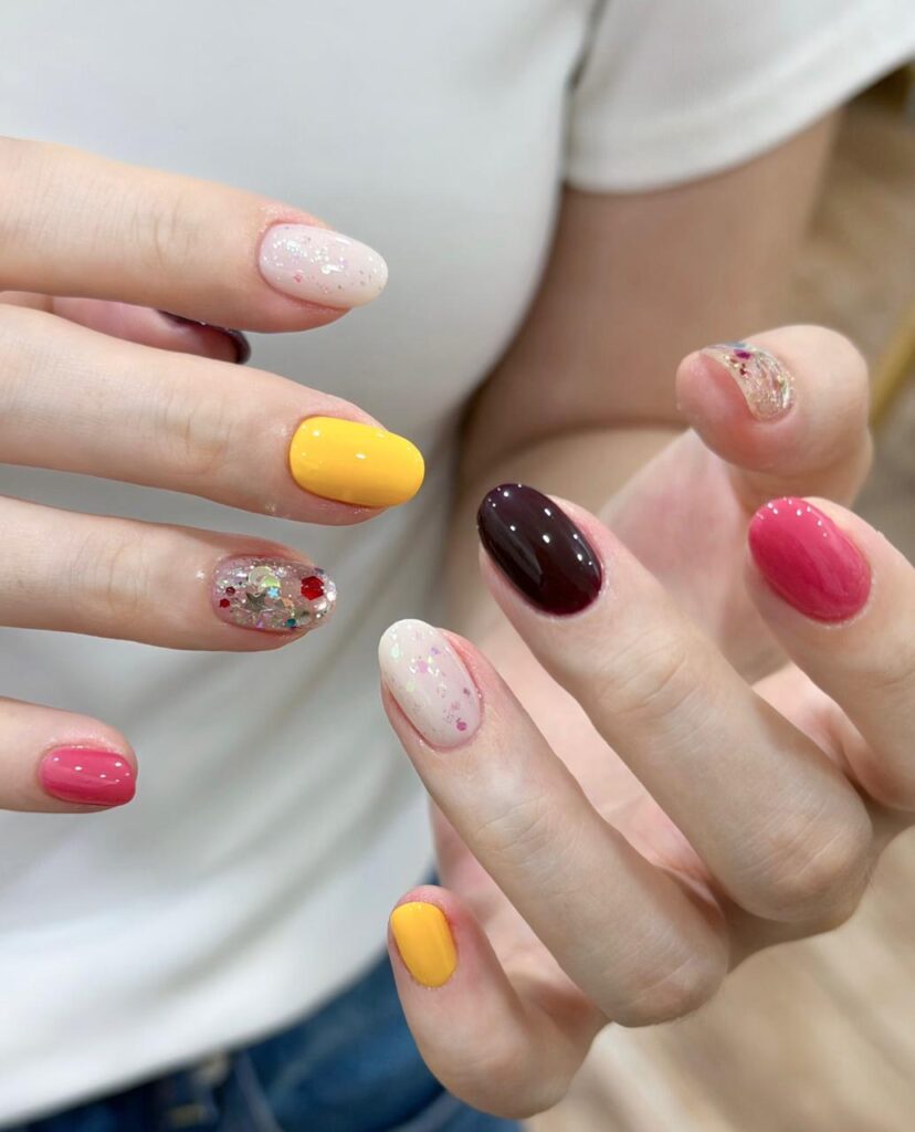 august nail trend