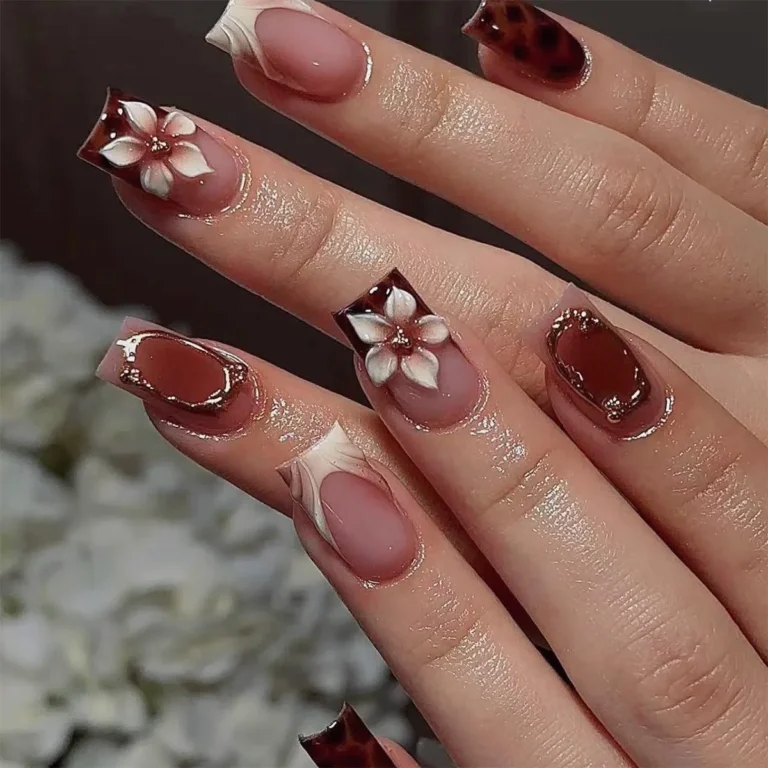 Burgundy Polish Manicures: 5 Stunning Seasonal Nail Looks