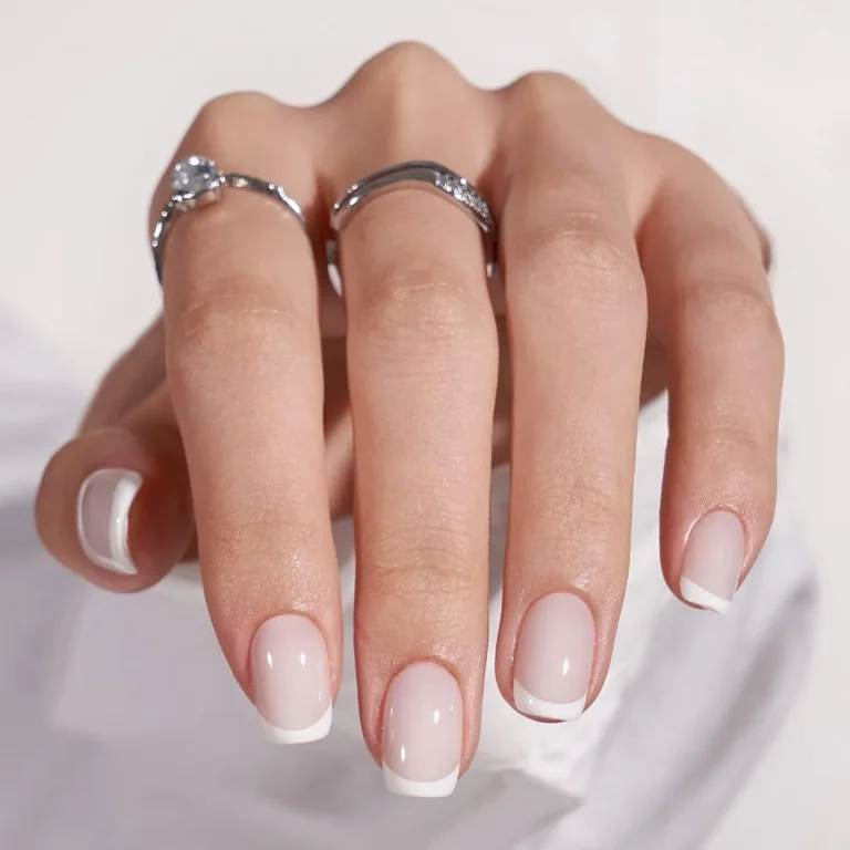 Christmas nail art: Stunning Festive Ideas for Winter