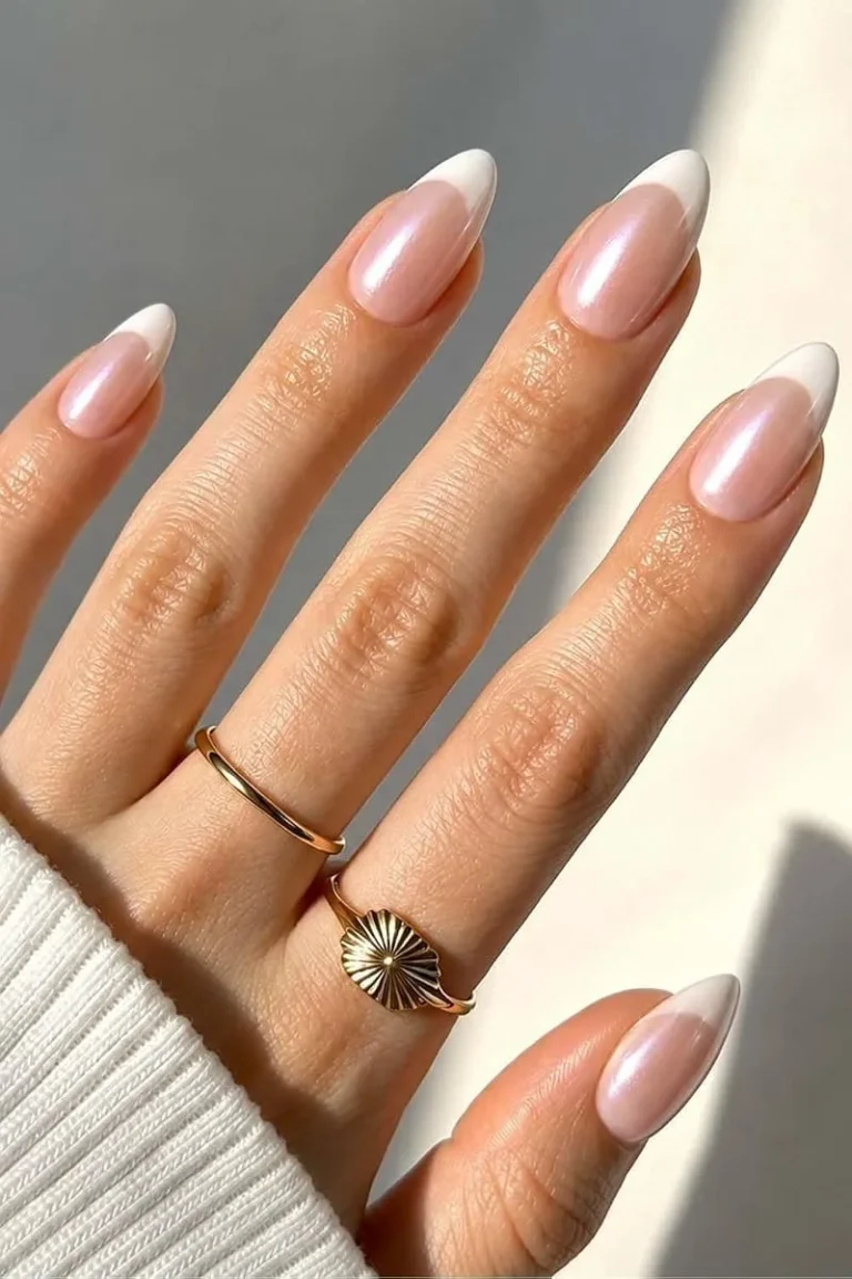 Elegant Press On Nails: Soft Neutral Manicure Ideas