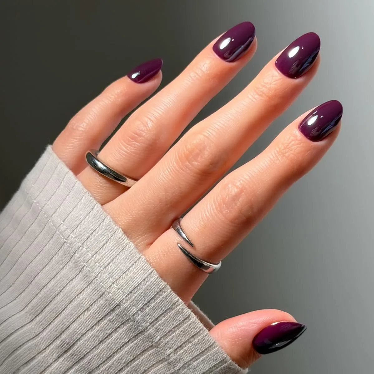 fake nails - image 3