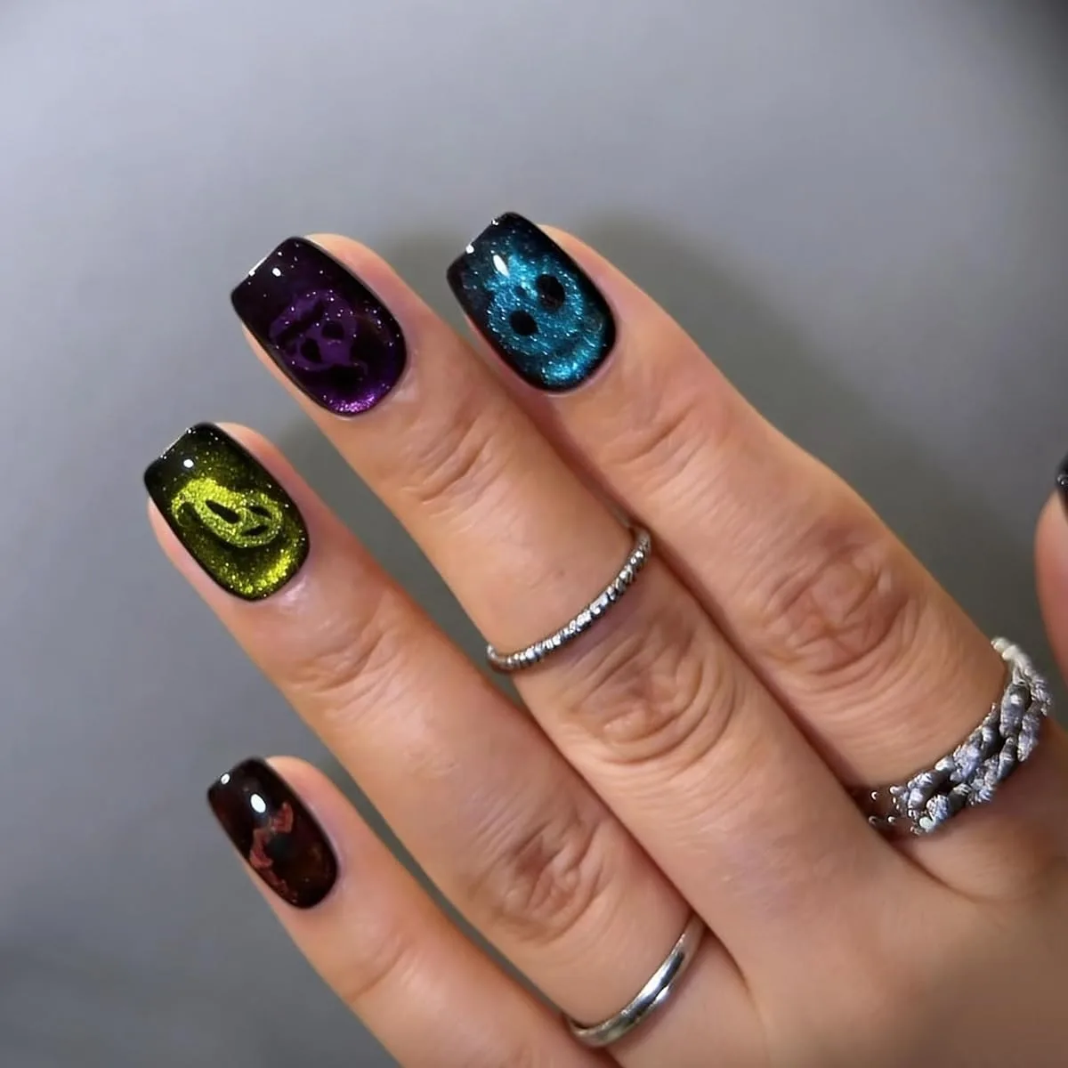 velvet fake nails - image 3